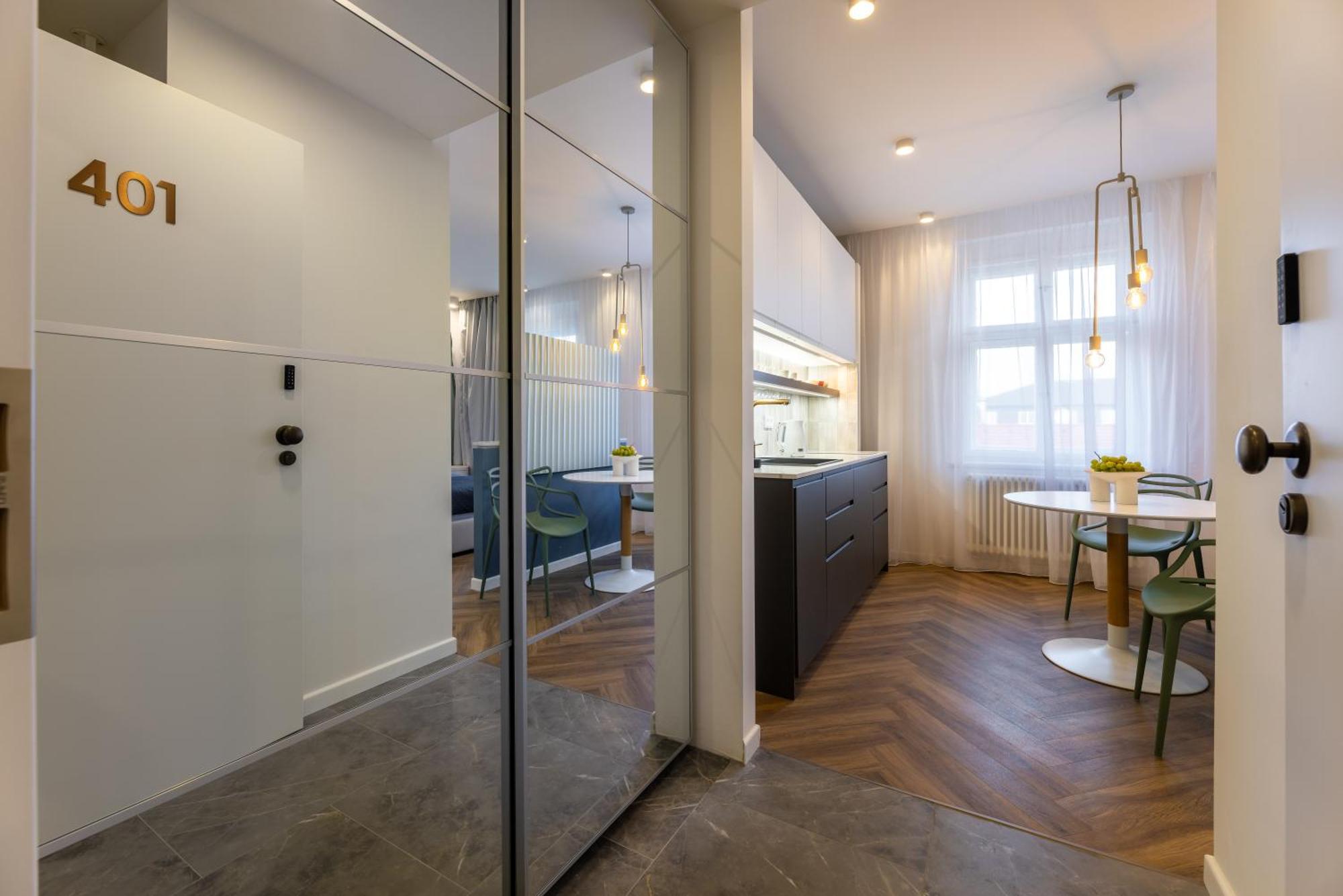 Apartment Modern & Stylish Jecna Prague